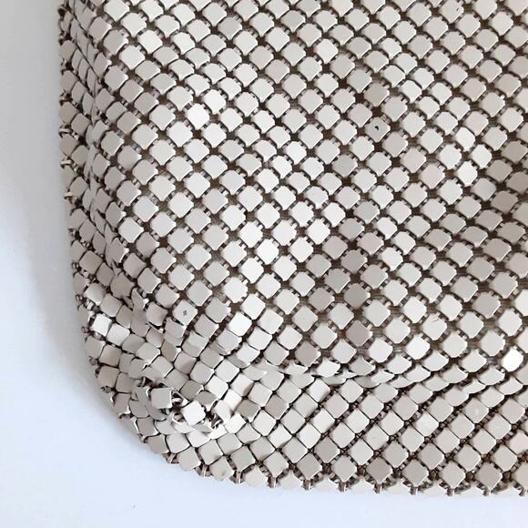 Whiting & Davis Vintage White Pearl Crystal Evening Bag Chainmail Crossbody Bag - Picture 6 of 16